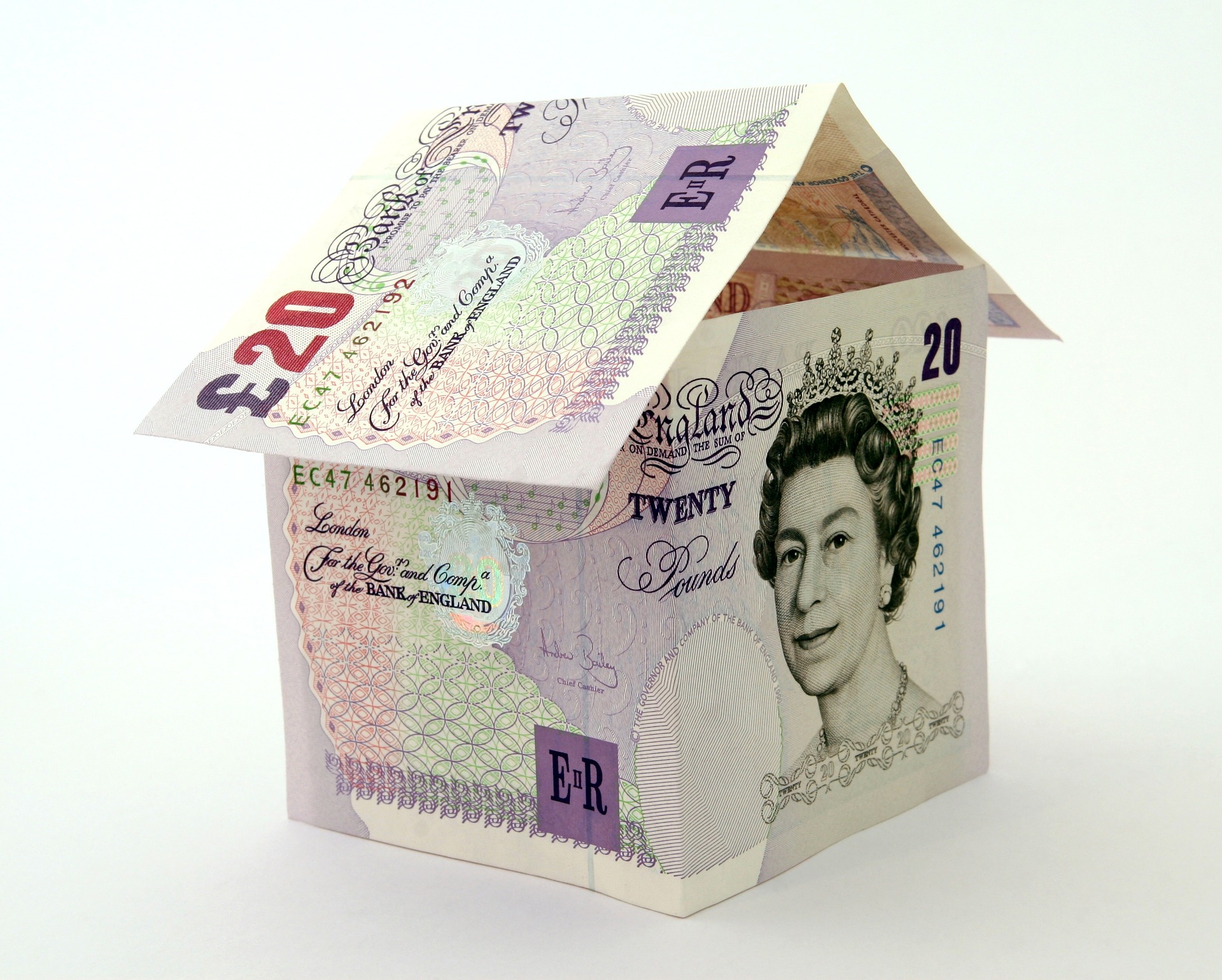 Chancellor announces zero stamp duty. About time too ...