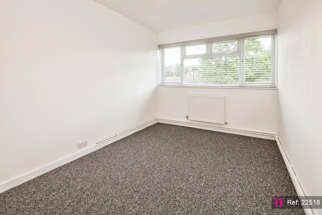 IATA 22518 3 bedroom for rent Lewisham Road, London