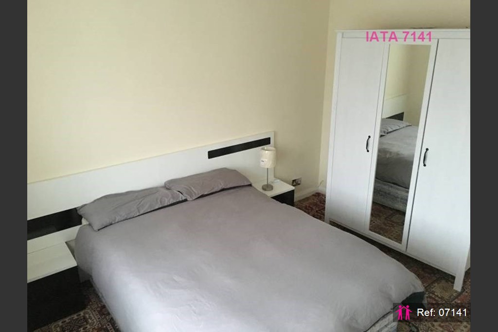 Iata 7141 7 Bedroom Semi Detached House For Rent Laggan